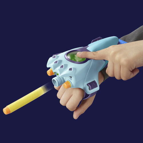 Transformers EarthSpark Cyber-Sleeve Battle Blaster